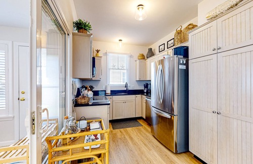 Summer Village Cabaña | Beautiful Cottage at Summer Village with pool, hot tub, pickleball & game room