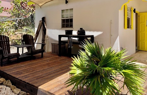 Nawati Cabaña | Beautiful Cottage in Quiet Residential Area - Including Amazing Pool!