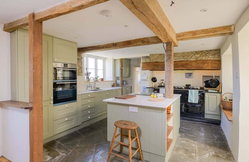 Wedmore Casa | Beautiful Cottage with Expansive Countryside Views