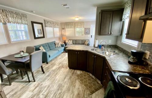 Dunnellon Casa | Beautiful Cottage with Fire Pit and Barbecue in Dunnellon, Florida