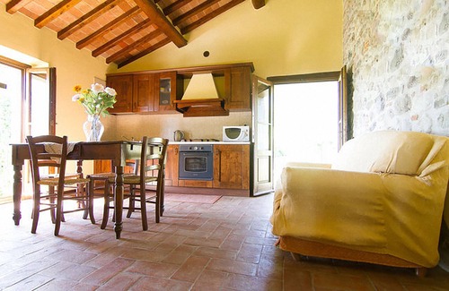 Motina Apartamento | Hermosa Finca En Toscana, en una panorámica colina cerca de Anghiari, Arezzo