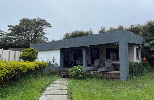 Llanogrande Casa | Casa con Jacuzzi en Llanogrande (8 min jardines)