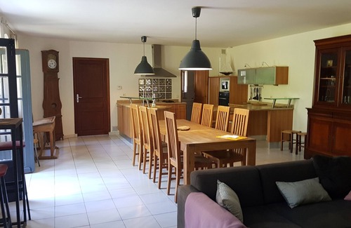 Moult-Chicheboville Casa | hermosa casa de campo con piscina climatizada, jardín cerrado, mar 18 km