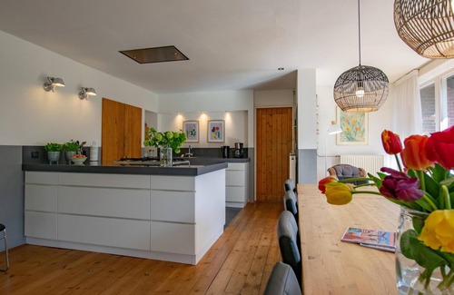 Callantsoog Casa | Beautiful country house with sauna, large garden