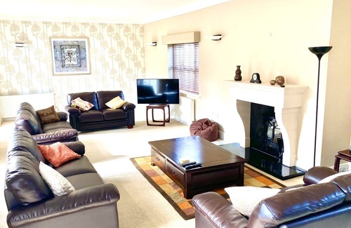 Nantwich Casa | Beautiful Country House in Cheshire for up to 10 Guests