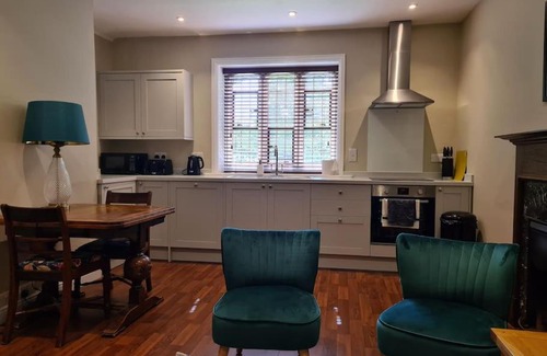 Newmarket Apartamento | Beautiful Country House Apartment