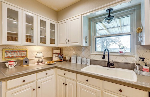 Valley Mills Casa | Beautiful Country Home on Secluded & Gated Acreage