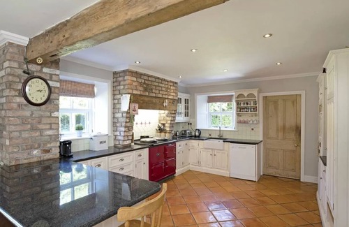 Black Bull Casa | Beautiful Countryside Home just outside Dublin City with Hot Tub