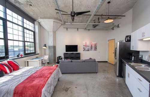 University Apartamento | Beautiful Cozy 1BR Loft Ideal Location
