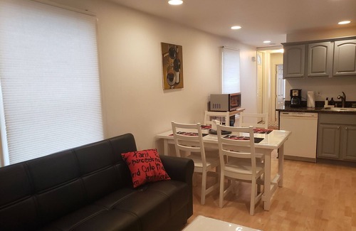 Parkside Casa | Beautiful, cozy and well furnished