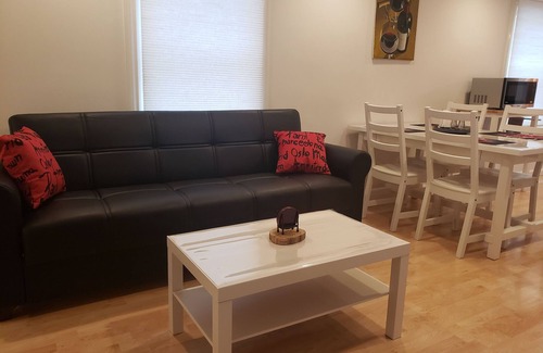 Parkside Casa | Beautiful, cozy and well furnished