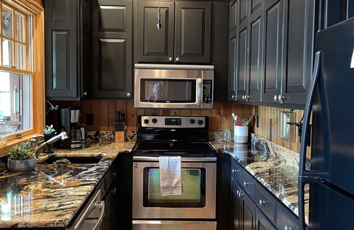 Chimney Rock Cabina | Beautiful cozy Cabin with an amazing view of Chimney Rock