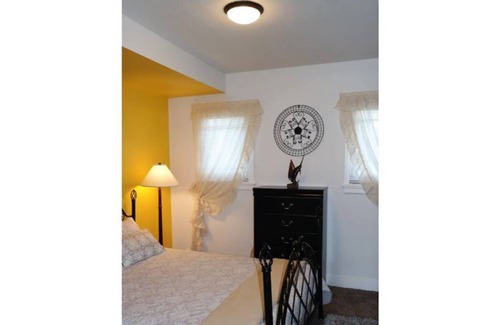 Coeur d'Alene Cabaña | Beautiful, Cozy Downtown CDA Home