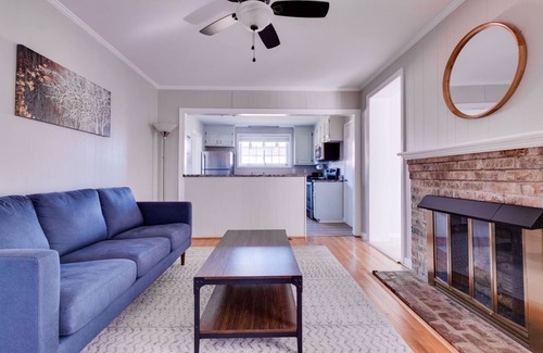Richmond Casa | Beautiful, cozy ranch home! Private backyard!