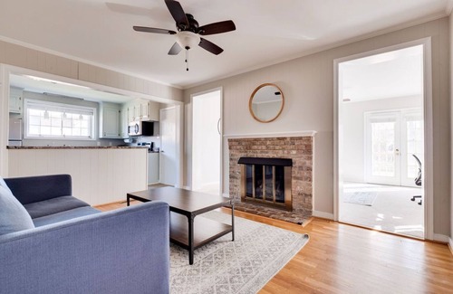 Richmond Casa | Beautiful, cozy ranch home! Private backyard!