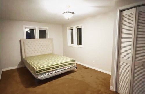 Pickering Casa | Beautiful Cozy room Budget Stay