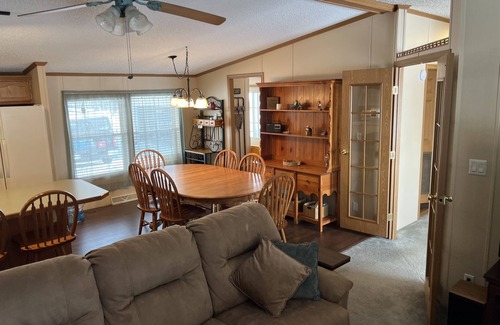 Hill City Cabina | Beautiful & Cozy Waterfront Hill Lake cabin