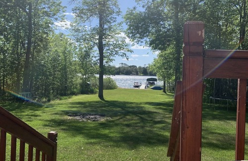 Hill City Cabina | Beautiful & Cozy Waterfront Hill Lake cabin