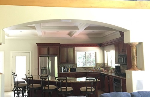 Foresthill Casa | Hermosa casa personalizada en 1 Acre barbacoa enterrada para Big Game.