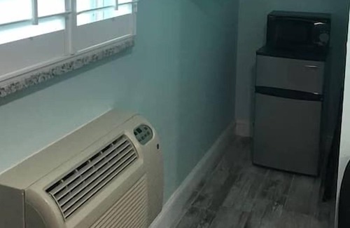 Ocean View Halifax Estates Condominio | Beautiful Daytona Beach Queen Suite!