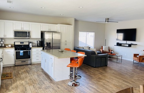 Desert Hot Springs Casa | Beautiful Desert Retreat - Salt Water Pool & Spa