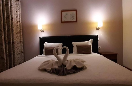 Vila do Maio Casa | Hermosa habitación doble Deluxe en el centro de la ciudad - Wifi y aire acondicionado