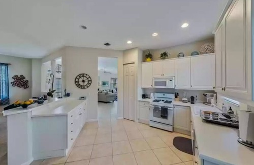 Naples Casa | Beautiful Detached Home in Fiddlers Creek on the Golf Course