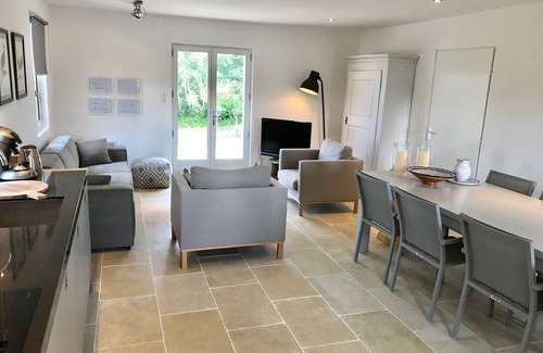 Bayac Casa | Hermosa villa independiente con piscina privada, wifi gratis y hermosa vista