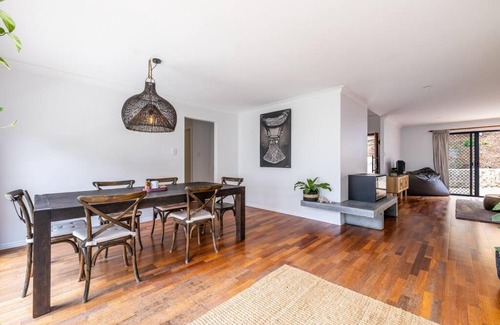 Tweed Heads Casa | Beautiful Double Story Gem!