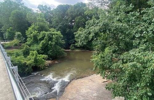 Greenville Cabaña | Beautiful Downtown Cottage Walkable to Falls Park on the Reedy & Downtown