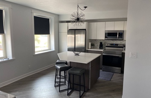 Muscatine Condominio | Beautiful Downtown Condo over looking the River