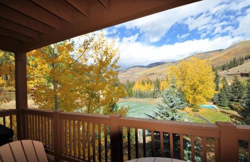 Vail Apartamento | Beautiful East Vail 3 Bedroom Condo w/Hot Tub On shuttle Route.