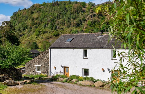 Keswick Cabaña | Beautiful eco-self-catering farm cottage in a peaceful valley surrounded by dramatic Lakeland scener