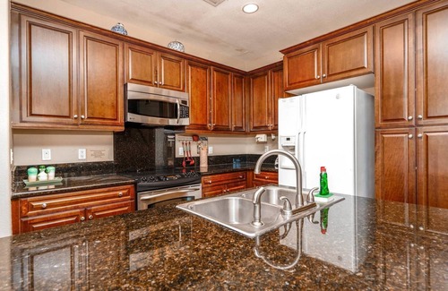 Rancho El Dorado Condominio | Beautiful El Dorado Ranch Vacation Rental Condo
