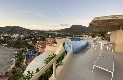 Playa la Madera Condominio | Beautiful Elegant New 1-bedroom condo right on/above Madera Beach
