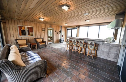 Ellensburg Casa | Beautiful Ellensburg Ranch Estate with Indoor Pool