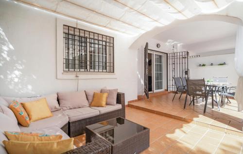 San Luis de Sabinillas Apartamento | Beautiful Apartment In Sabinillas