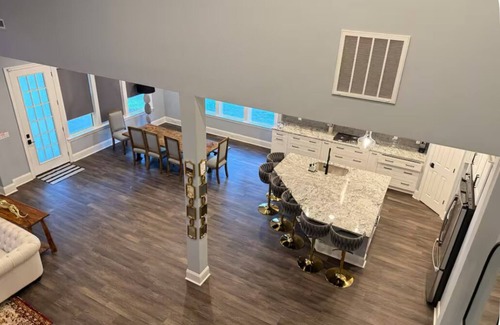 Charlotte Casa | Beautiful Escape, Mins from Carowinds & Lake Wylie