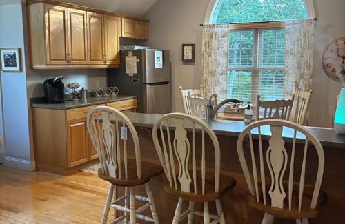 Oak Bluffs Casa | Beautiful Estate with salt water pool & pond with kayaks
