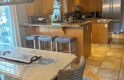 Oak Bluffs Casa | Beautiful Estate with salt water pool & pond with kayaks