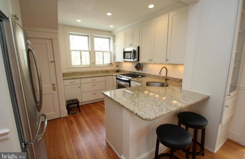 Potomac West Casa | Beautiful Family Home Walkable to Old Town Alexandria