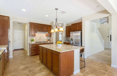 Temecula Casa | Beautiful Family Home, Large Patio & Backyard
