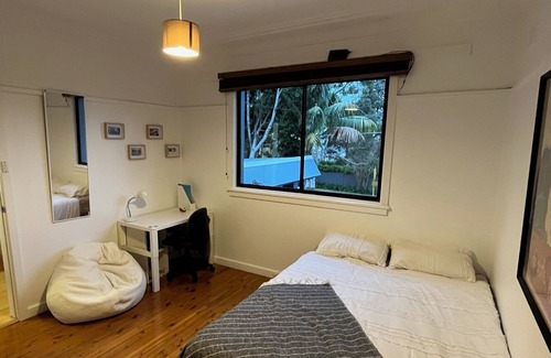 Seaforth Casa | Beautiful Family home near beaches, bushland and harbour.