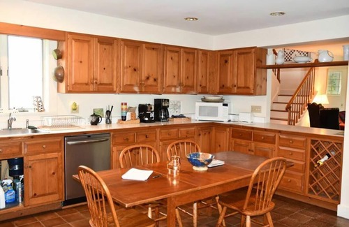 Colrain Casa | Hermosa casa familiar en entorno pintoresco por el río verde