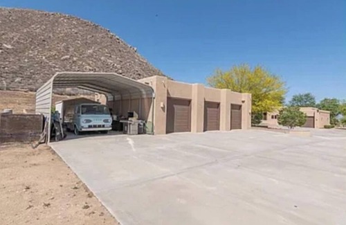 Hemet Condominio | Beautiful Family Home Sleeps 6
