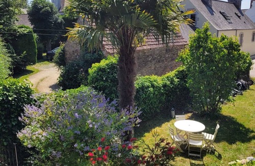 Lanmeur Casa | Beautiful family home with character near the sea