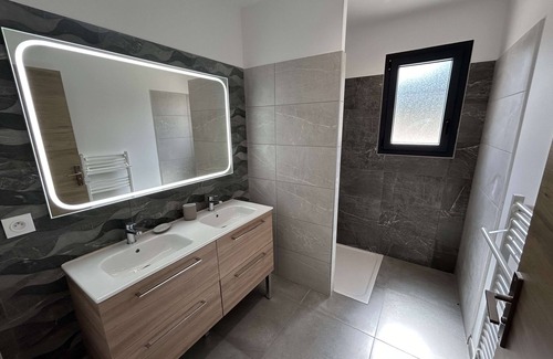 Saze Casa | Beautiful family home with pool in Saze