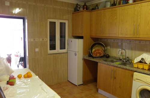 Sardoal Casa | Hermosa casa familiar, 200m2, jardín, barbacoa y paisajes para relajarse.