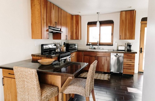 Albuquerque Casa | Beautiful Family-sized Adobe Getaway — Sleeps 10+ in North Valley, Albuquerque