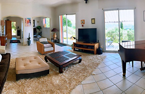 Gattieres Villa | BEAUTIFUL FAMILY VILLA with AMAZING VIEWS and PRIVATE POOL in BIG GARDENS